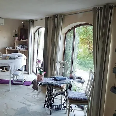La Magnanerie Nyaraló Niozelles
